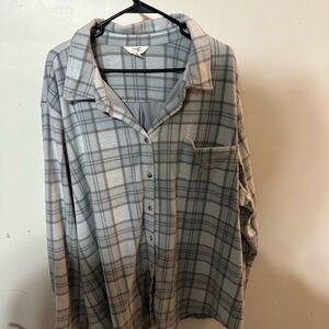 Terra & Sky Gray Casual Button Down Flannel